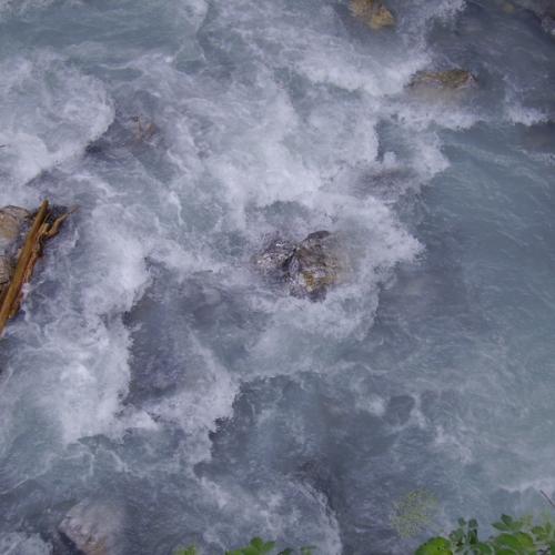 Bild zeigt einen Fluss